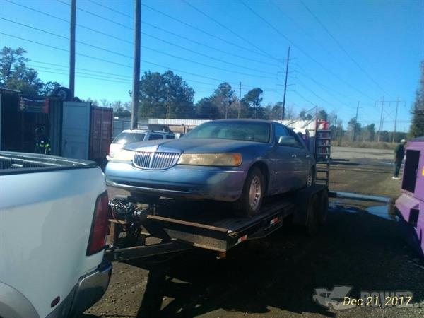 2000 Lincoln Town Car 2000 Lincoln Town Car