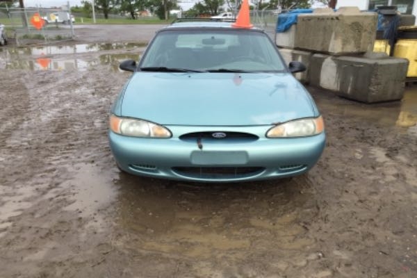 row52 1998 ford escort wagon at pick n pull calgary 52 street 1fafp15p3ww171791 row52