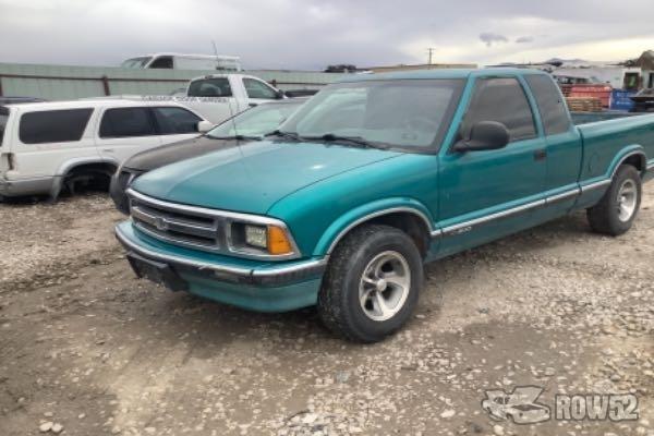 Row52  1996 Dodge Intrepid at PICK-n-PULL Salt Lake City 2B3HD46T0TH284795