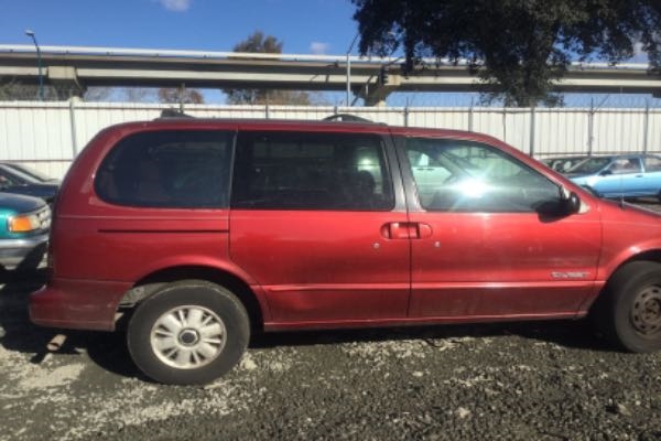 row52 1998 nissan quest at pick n pull oakland 4n2zn1113wd815782 row52