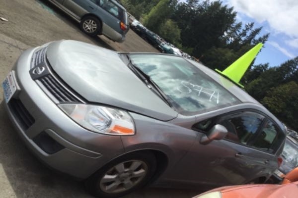 row52 2009 nissan versa at pick n pull lynnwood 3n1bc13e29l351296 row52