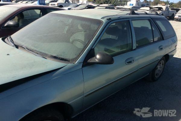 row52 1998 ford escort wagon at pick n pull stockton 3fafp15p3wr181434 row52