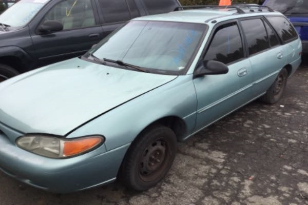 Row52 1997 Ford Escort Wagon At Pick N Pull Portland South 3falp15p9vr127816