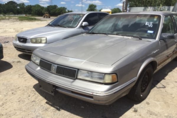 Row52 1995 Oldsmobile Cutlass Ciera At Pick N Pull Dallas South Central 1g3aj55m4s6321923