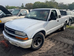 2000 Chevrolet S10 Pickup